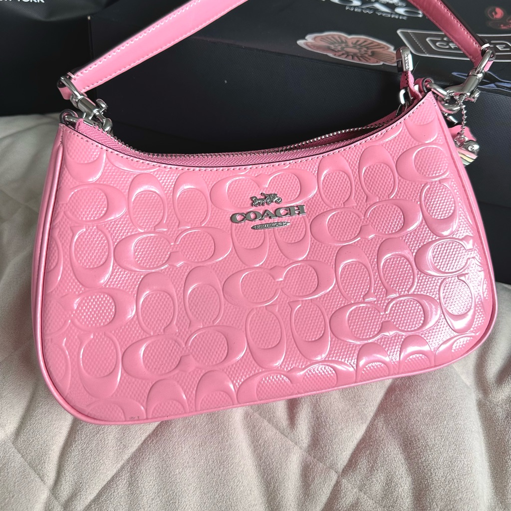 Coach Teri Shoulder Bag - Patent Pink With Heart Charm